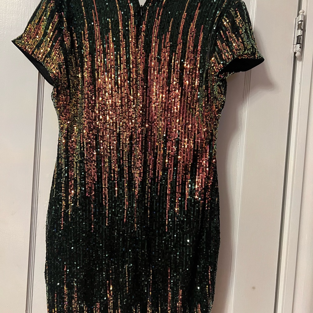 VENUS Sequin V-Neck Dress - Green and Gold - Picture 2 of 3